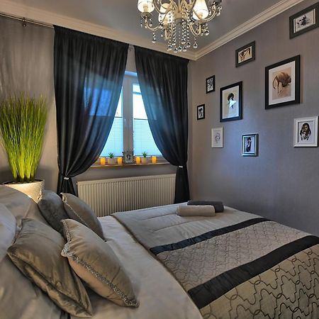 Apartament Diamentowy Lesko Exteriör bild