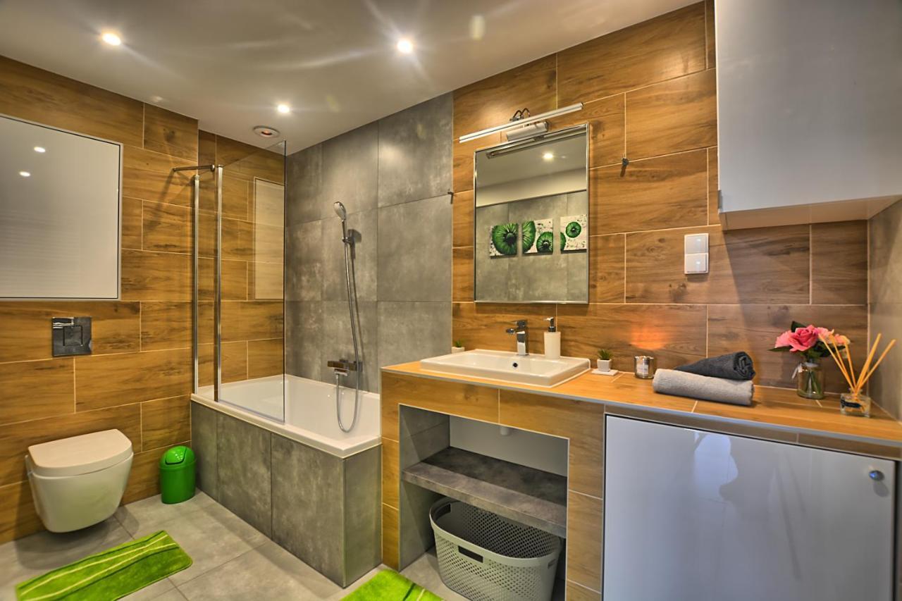 Apartament Diamentowy Lesko Exteriör bild